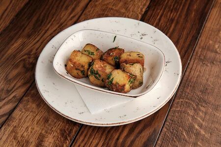 Печёная картошка с тимьяном