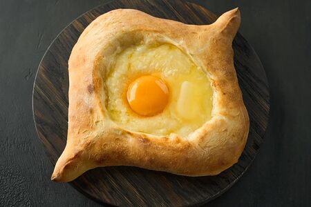 Хачапури по-аджарски