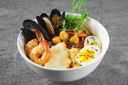 Токпокки с морепродуктами