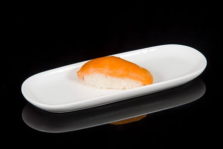 Суши Лосось