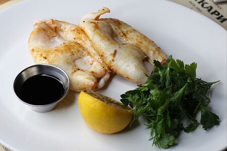 Кальмар на углях