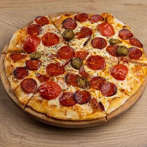 Կապրիզա պիցցա սալյամիով