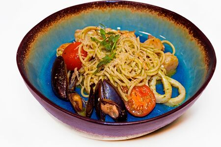 Спагетти с морепродуктами