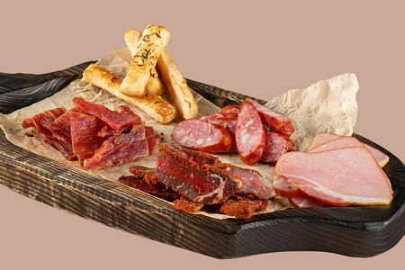 Ассорти сыровяленое