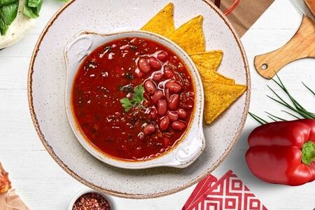 Пикантный лобио с фасолью и овощами