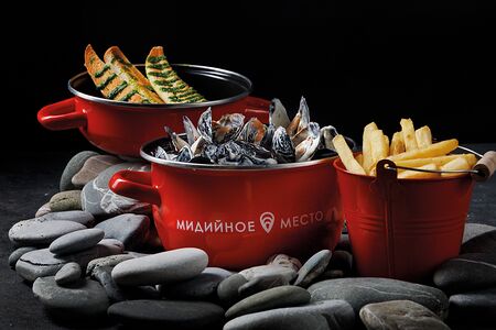 Мидии в сырно-сливочном соусе