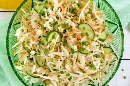 Салат Витаминный с лимонной заправкой