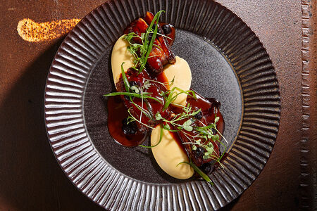 Свиная грудинка в пяти специях