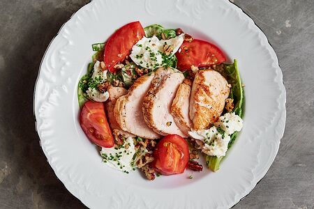 Салат с цыпленком и рикоттой