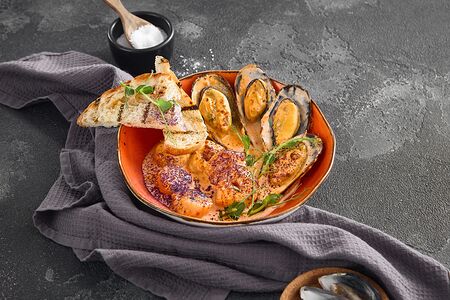 Морепродукты на гриле