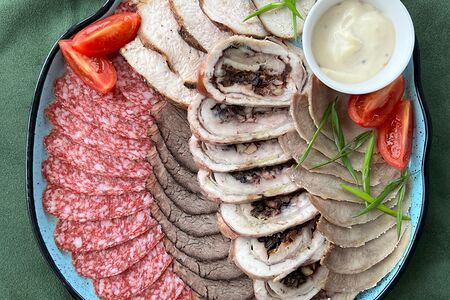 Мясное ассорти