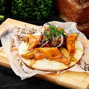 Пита со свининой