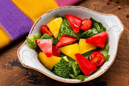 Овощной салат детское меню