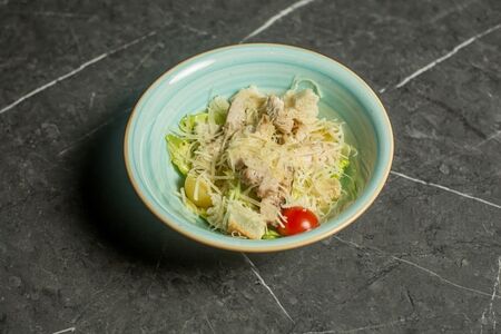 Цезарь с курицей