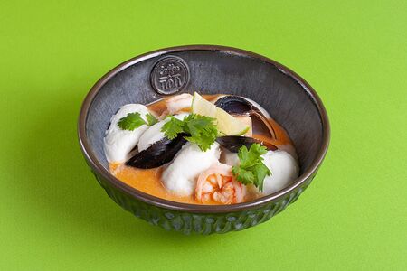 Суп с морепродуктами