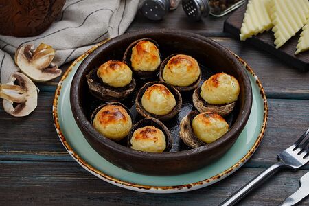 Грибы, запеченные с сыром