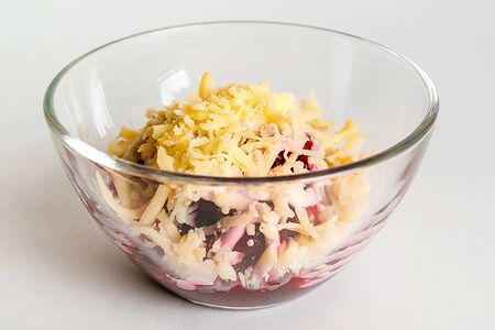 Свекла с сыром и чесноком