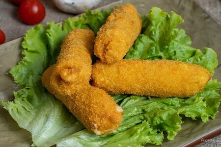 Сырные палочки с лососем