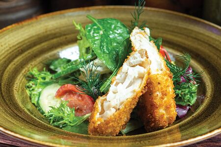 Салат с хрустящей треской