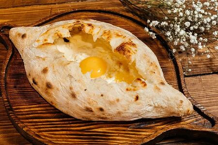 Хачапури по-аджарски