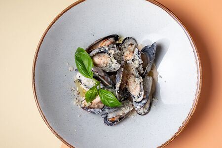 Мидии в соусе Четыре сыра