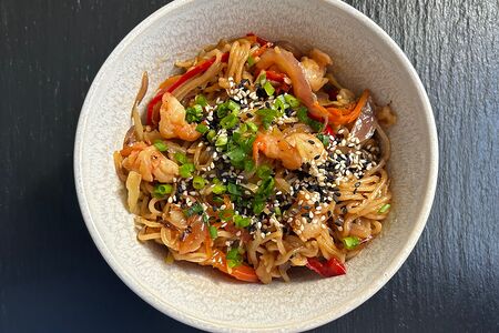 Чоу-мейн с креветкой