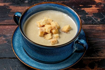 Крем-суп из лесных грибов