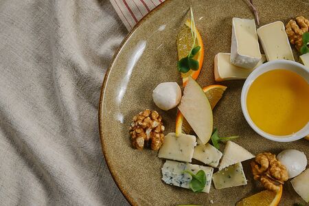 Тарелка сыров