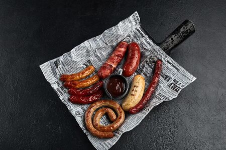 Ассорти домашних колбас на гриле малая