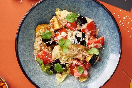 Баклажан с томатами