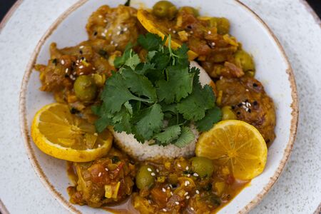 Марокканский тажин из курицы с кускусом