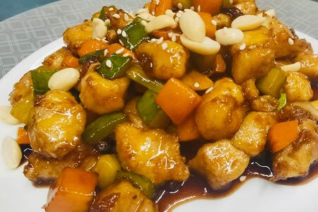 Курица 《ГунБао 》