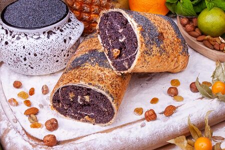 Штрудель Мак-изюм