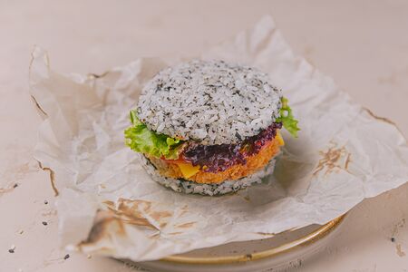 Ким-бургер с курицей