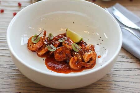 Креветки с соусом сладкий чили