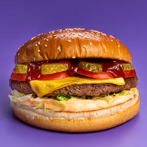 Бургер классический с котлетой из рубленой говядины