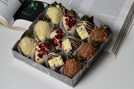 Клубника в шоколаде (микс)