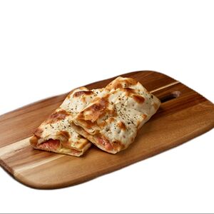 Стромболи с сёмгой