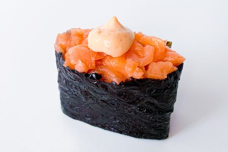 Суши острые с лососем