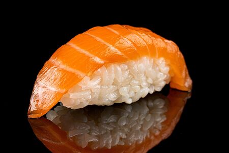 Сяке с красной рыбой