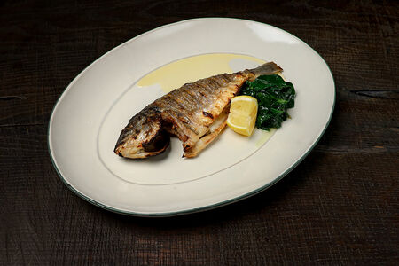 Дорадо, шпинат, лимон
