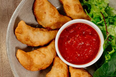 Мини-чебуреки с сыром и зеленью