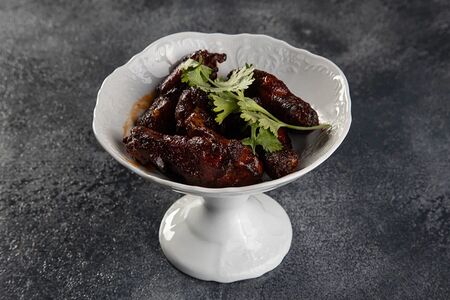 Куриные крылья в кисло-сладком соусе