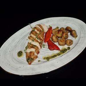 Куриная грудка с шампиньонами гриль