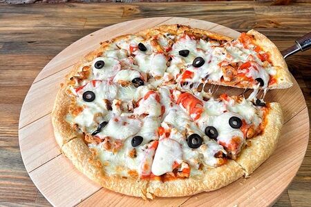 Пицца домашняя с ветчиной