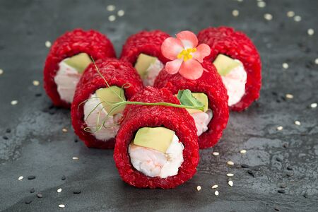 Малый красный с авокадо