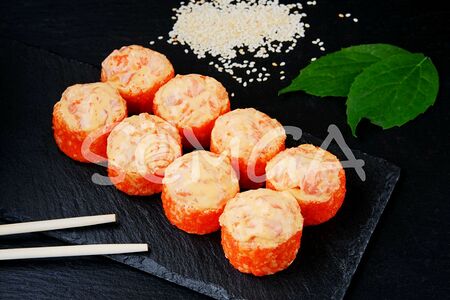 Спайси ролл с сёмгой