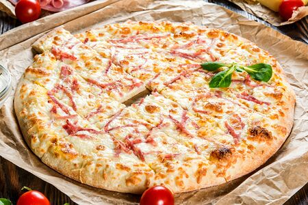 Сырные брусочки с ветчиной 