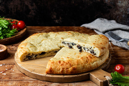 Пирог с картофелем и грибами