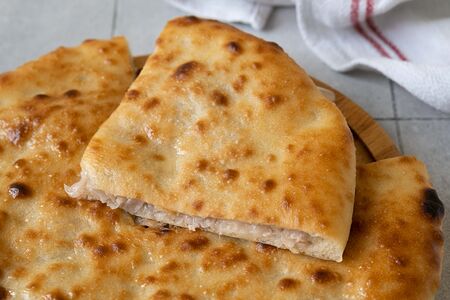 Осетинский пирог с капустой